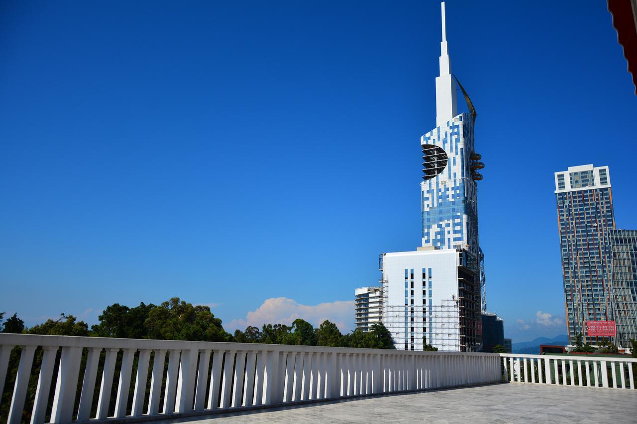 Hotel Intourist Palace Batumi Kültér fotó